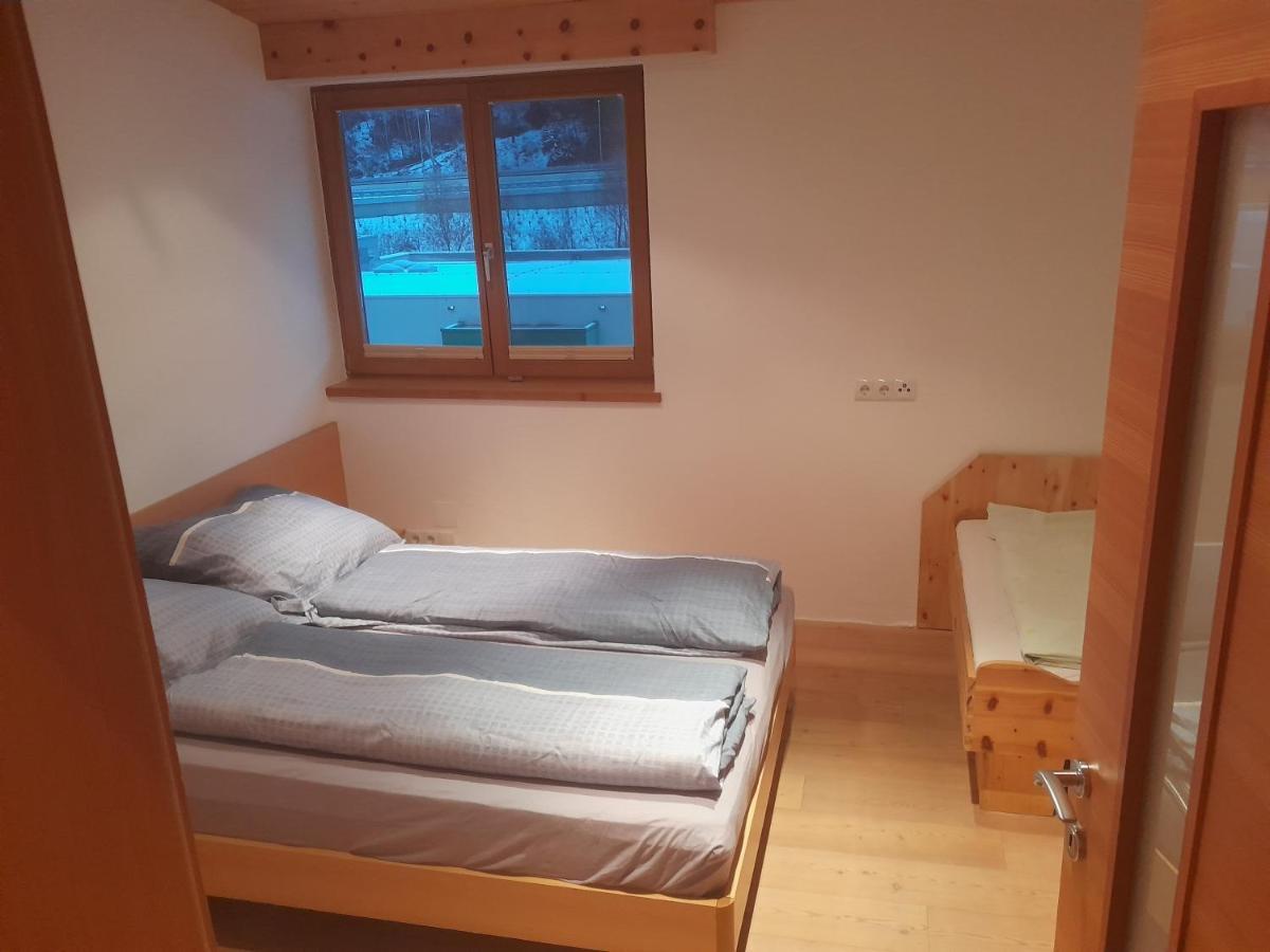 Haus Hotz Apart Talblick Grins Exterior foto