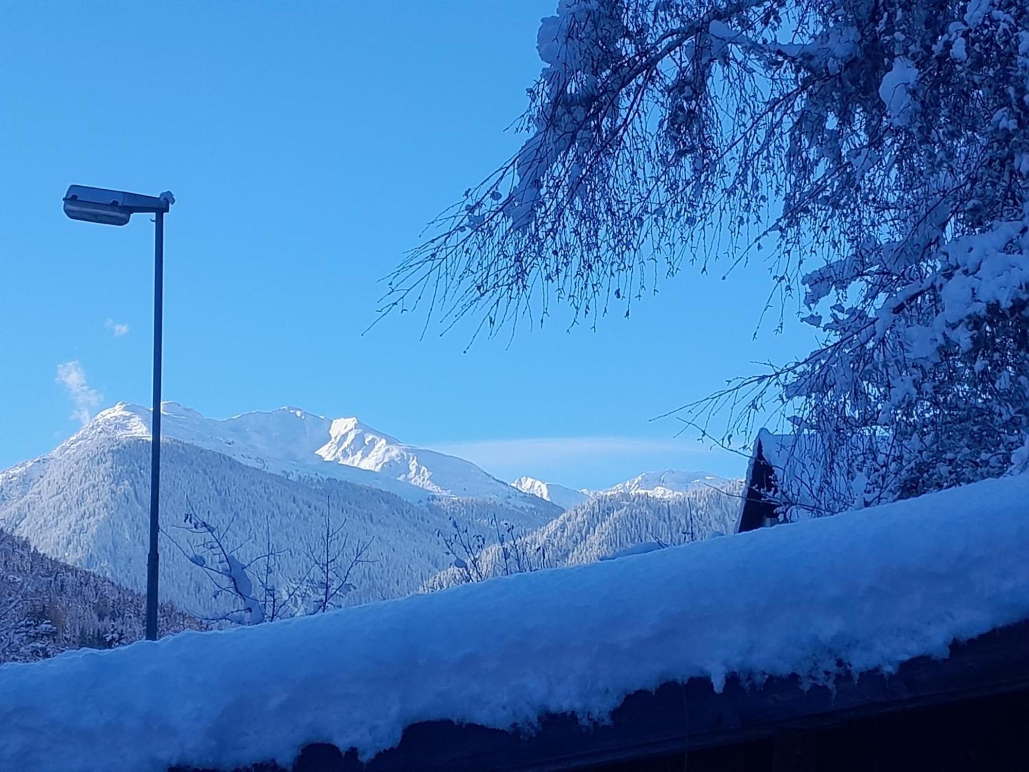 Haus Hotz Apart Talblick Grins Exterior foto